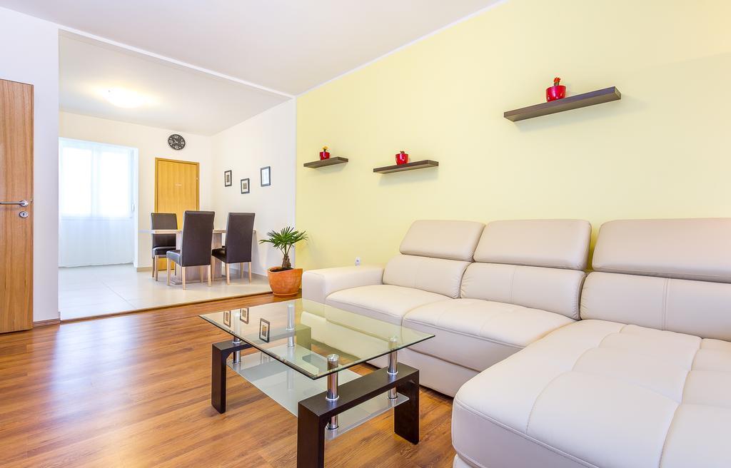 Penthouse Castropola Apartment Room photo
